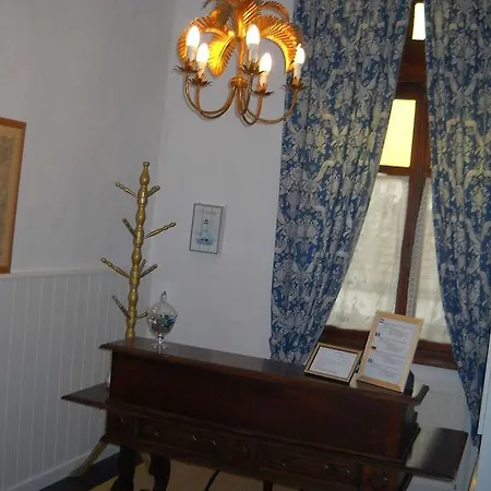 Hotel De Gouden Haan 3*